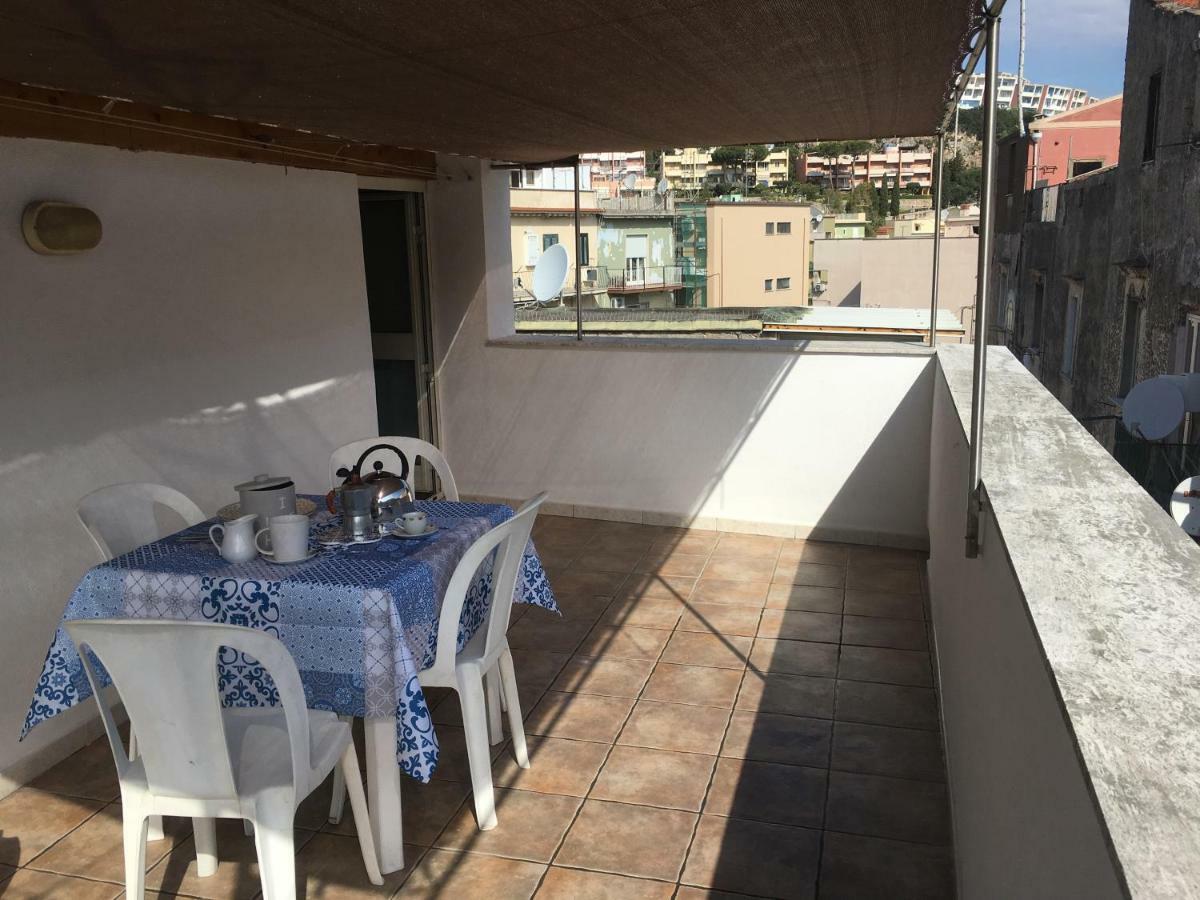 Gaeta Via Indipendenza Acomodação com café da manhã Exterior foto